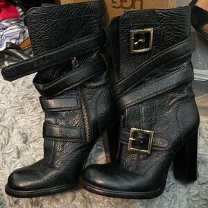 6M Tory Burch leather boots